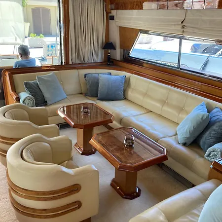 The Bridge - Your Dream In Hotel en barco *