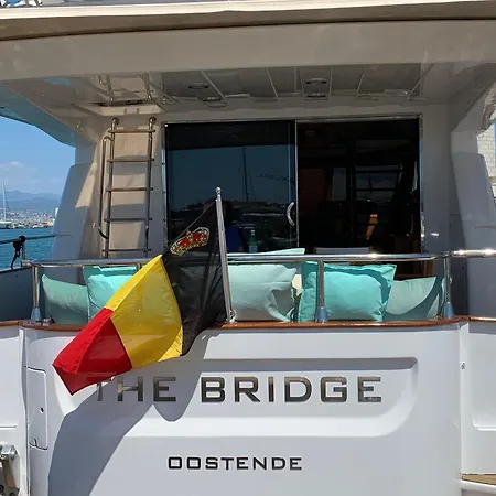 Botel The Bridge - Your Dream In Antibes